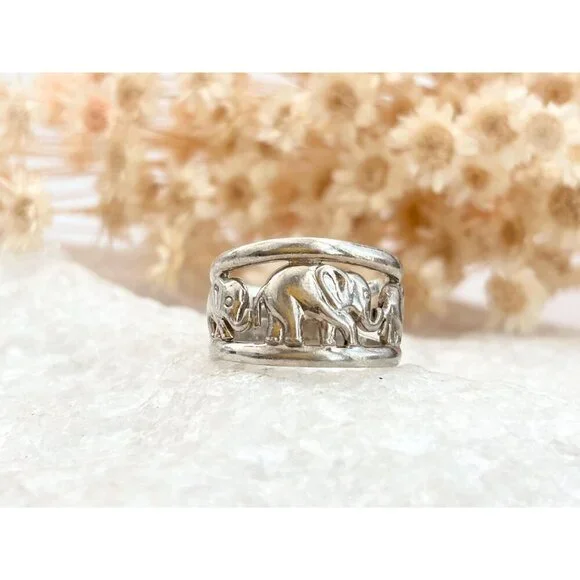 Thai Made Good Luck Elephant Figural 925 Sterling Silver Vintage Ring - sz 6.25 - Picture 8 of 11